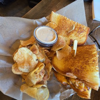 Full On Craft Eats & Drinks - Crab Cake Grilled Cheese - August 2025 - Bars Near Me - Rockville, Maryland Full On Craft Eats & Drinks - Crab Cake Grilled Cheese - August 2025 - Bars Near Me - Rockville, Maryland