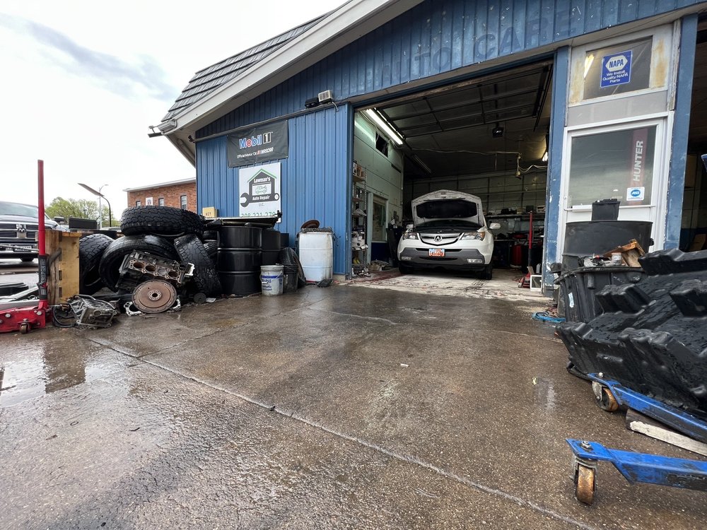 LOWMAN’S AUTO REPAIR Updated September 2024 119 N Jeffers St, North