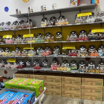 Candy’s - Interior - Candy Stores Near Me - San Francisco, California