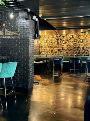 Black Diamond Restaurant and Lounge by null