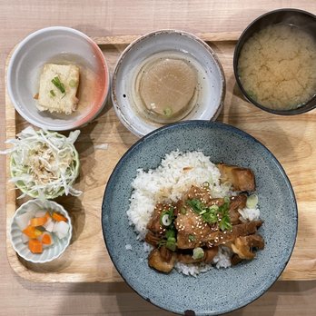 Nobi Nobi - Pork course meal ($14.45) - Japanese Near Me - Richmond, British Columbia