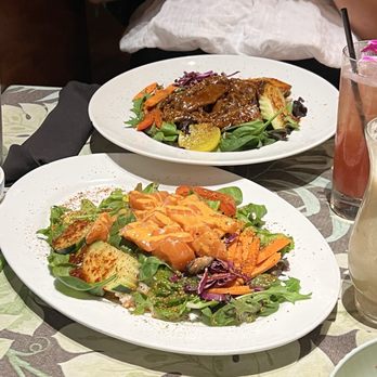AO Hawaiian Hideout - Spicy Salmon Pok Rice Bowl & Hawaiian BBQ Beef Pok Rice Bowl - Asian Fusion Near Me - Chicago, Illinois AO Hawaiian Hideout - Spicy Salmon Pok Rice Bowl & Hawaiian BBQ Beef Pok Rice Bowl - Asian Fusion Near Me - Chicago, Illinois