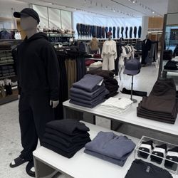 Lululemon