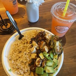 Teriyaki Chicken Bowl Seasonal Lemonade (Stawberry Ginger) Teriyaki Chicken Bowl Seasonal Lemonade (Stawberry Ginger)