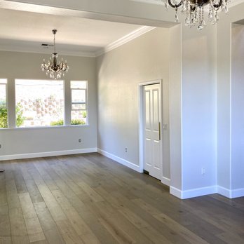 916 Floors - Dining Room - Flooring Near Me - Roseville, California 916 Floors - Dining Room - Flooring Near Me - Roseville, California