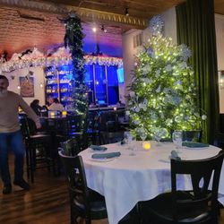 Drew's on Halsted