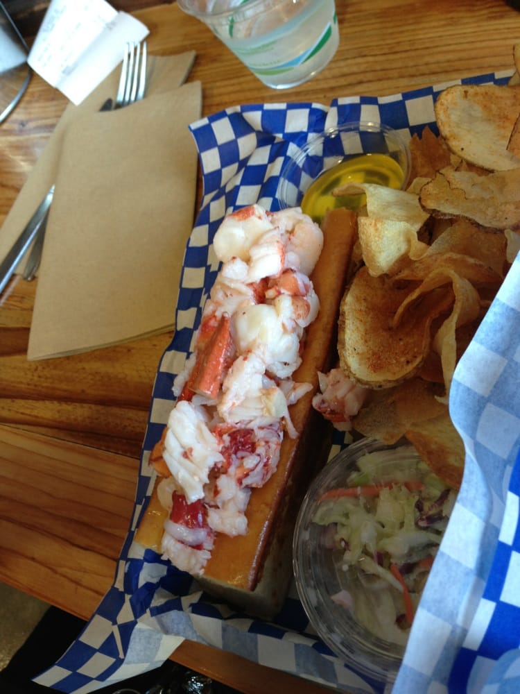 New England Lobster Market & Eatery