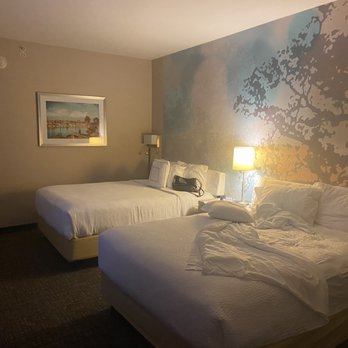 Marriott Irvine Spectrum - Our Beautiful Room with 2 Queen Beds $535 for 2 nights plus $15/day parking. - Hotels Near Me - Irvine, California Marriott Irvine Spectrum - Our Beautiful Room with 2 Queen Beds $535 for 2 nights plus $15/day parking. - Hotels Near Me - Irvine, California