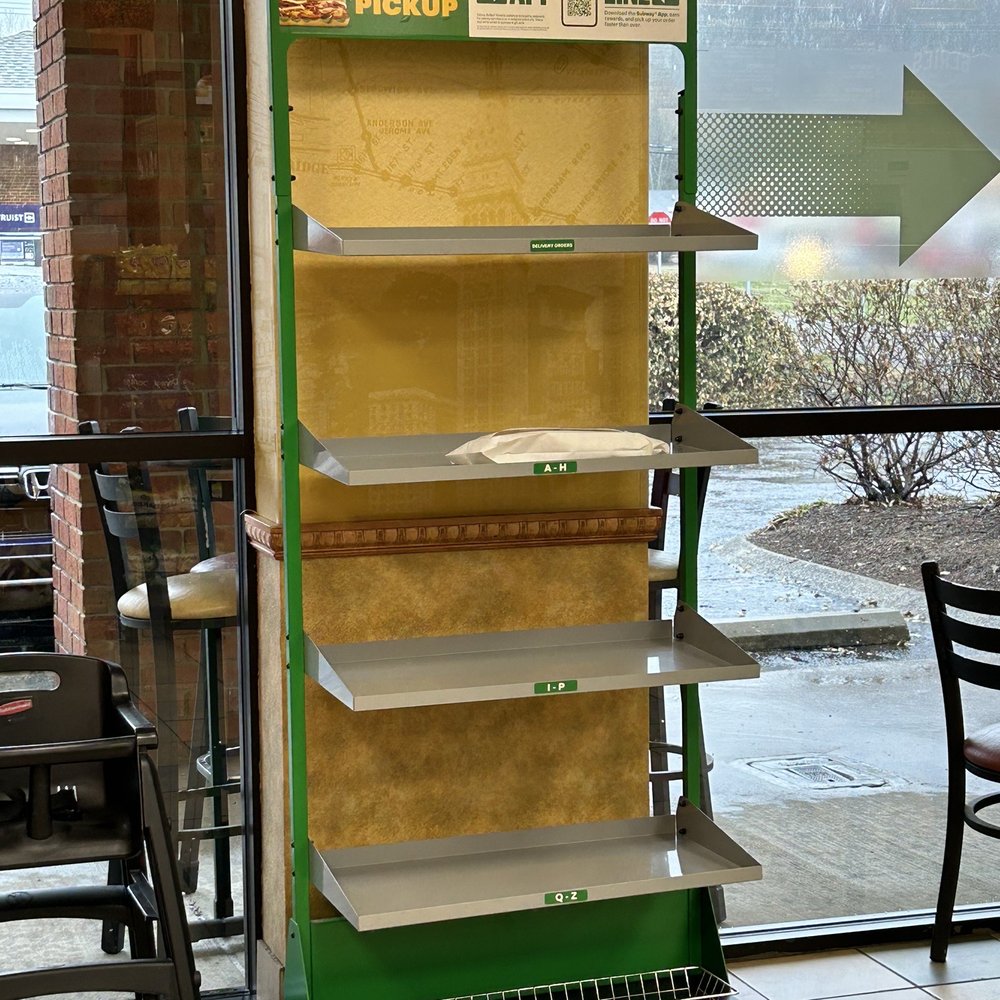 Subway - Order ahead on the app, then step inside and pick up your order (arranged alphabetically)... Pretty convenient - Sandwiches Near Me - Franklin, Tennessee Subway - Order ahead on the app, then step inside and pick up your order (arranged alphabetically)... Pretty convenient - Sandwiches Near Me - Franklin, Tennessee