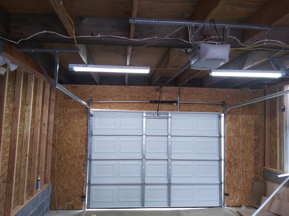 Expert Garage Door Freehold - Garage Door Contractor in Freehold, NJ