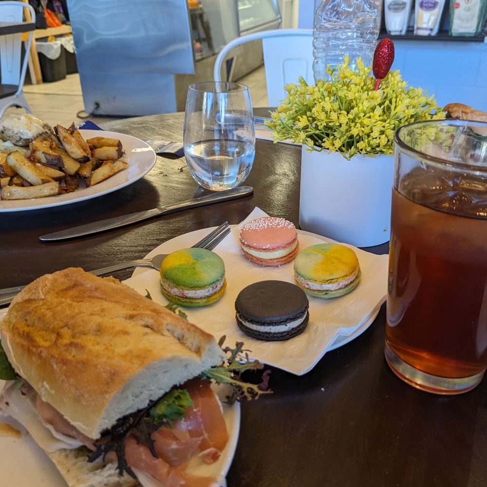 Yanni Bistro - New American Near Me - Matthews, North Carolina