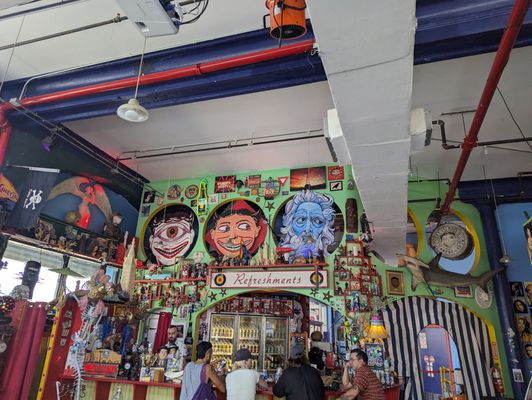 Freak Bar by null