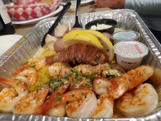 Mike's Seafood by null