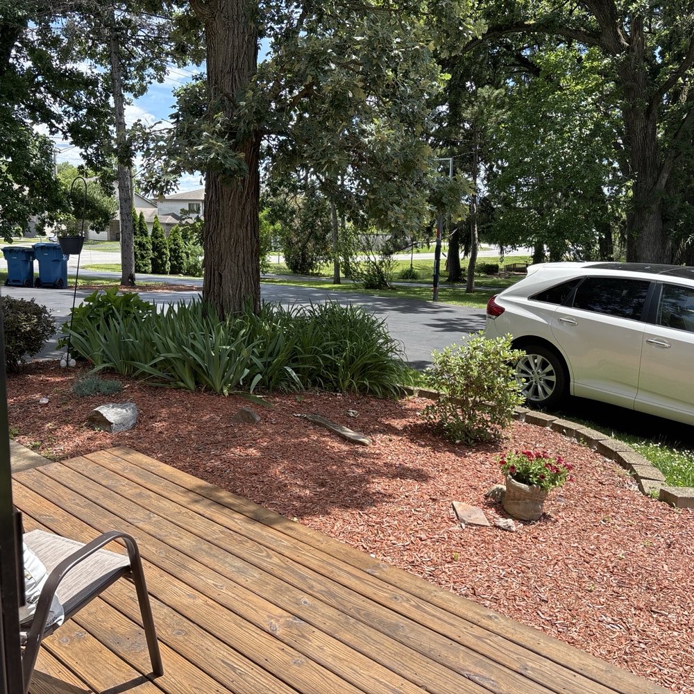 Greenedge Landscaping - Mulch - Landscaping Near Me - Schererville, Indiana Greenedge Landscaping - Mulch - Landscaping Near Me - Schererville, Indiana