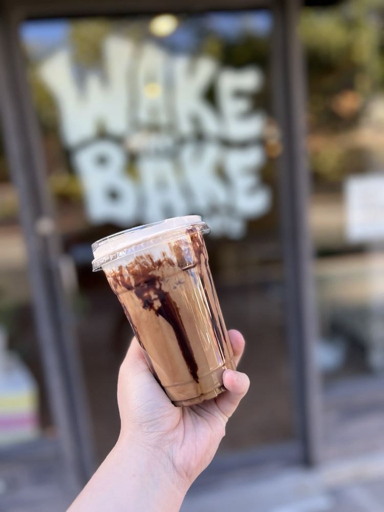 Wake And Bake Cafe Logo