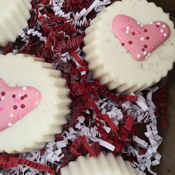 Ashlyn's Cake Cottage - Custom Cakes Near Me - Millbrook, Alabama
