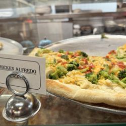 Buontempo Bros Pizza - Chicken Alfredo pizza