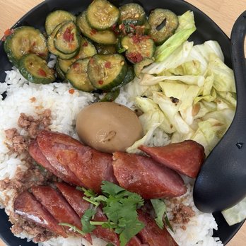 Yi Mei - Taiwanese Sausage rice bowl - Taiwanese Near Me - San Gabriel, California Yi Mei - Taiwanese Sausage rice bowl - Taiwanese Near Me - San Gabriel, California