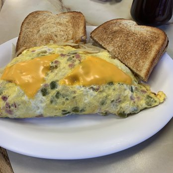 Klunder's Kafe - Breakfast & Brunch Near Me - New Hampton, Iowa Klunder's Kafe - Breakfast & Brunch Near Me - New Hampton, Iowa