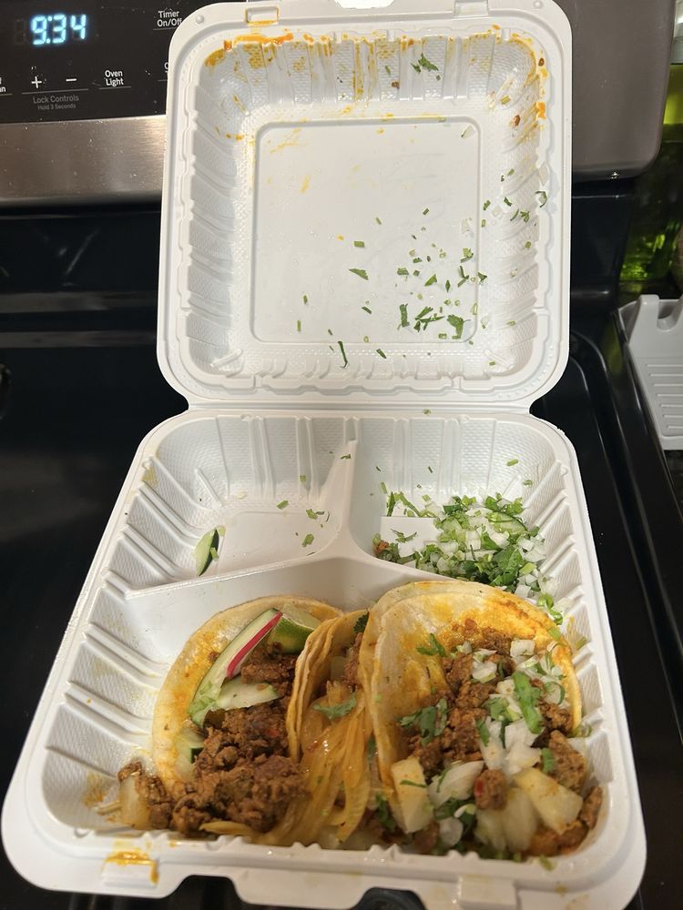 Tortas Y Tacos La Chiquita lll