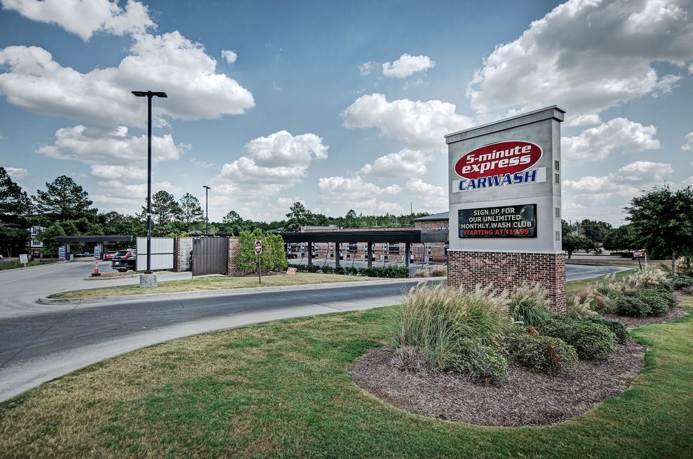 5 MINUTE EXPRESS CAR WASH BRANDON Updated October 2024 12 Photos