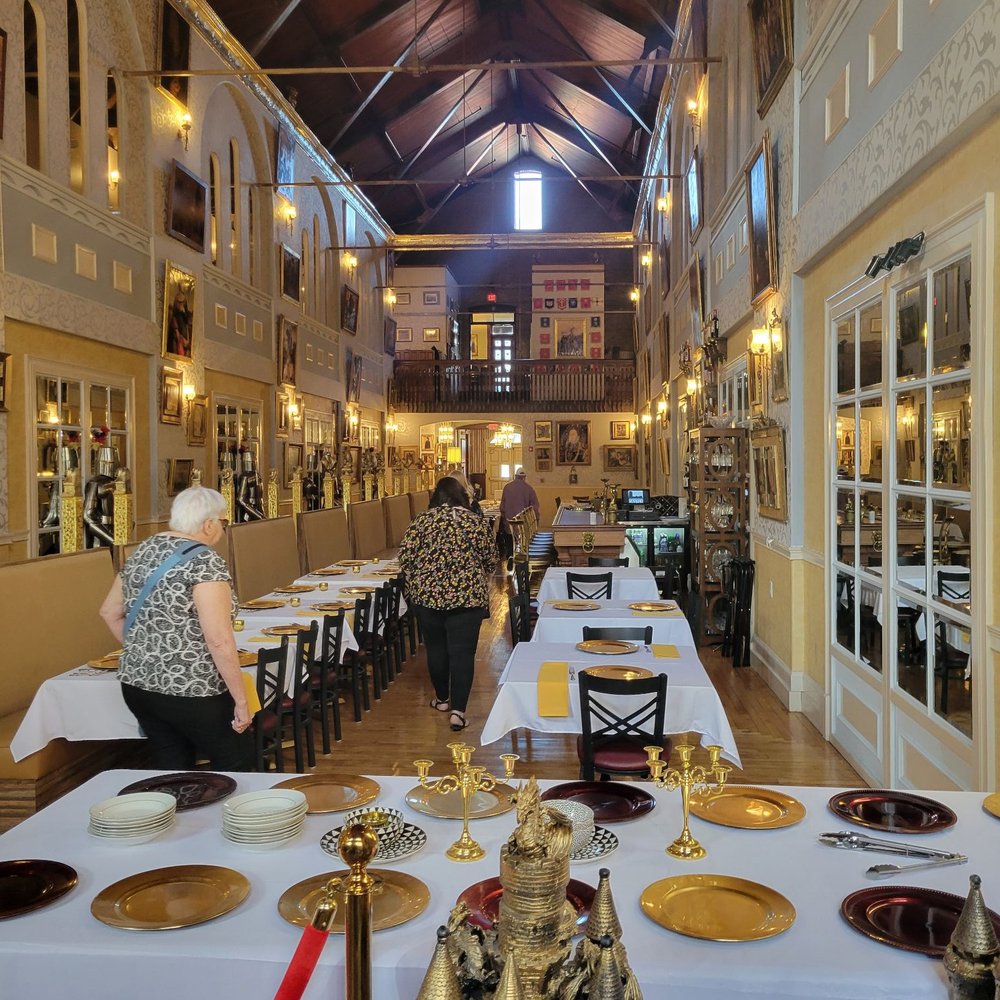 Amsterdam Castle - Hotels Near Me - Amsterdam, New York Amsterdam Castle - Hotels Near Me - Amsterdam, New York