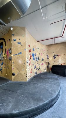 Brooklyn Boulders Queensbridge by null