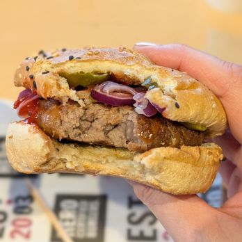 Hero Certified Burgers - Colossus - Cross-section of my classic hero burger - Burgers Near Me - Vaughan, Ontario Hero Certified Burgers - Colossus - Cross-section of my classic hero burger - Burgers Near Me - Vaughan, Ontario