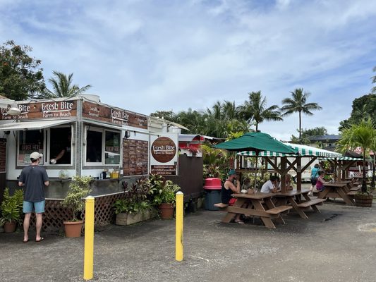 Fresh Bite Farm To Beach by null