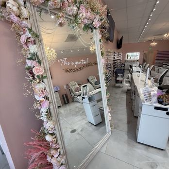Me Time Nail Lounge - The Inside Mirror - Nail Salons Near Me - Redondo Beach, California Me Time Nail Lounge - The Inside Mirror - Nail Salons Near Me - Redondo Beach, California