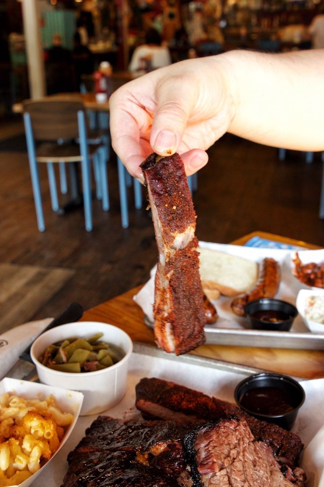 Martin's Bar-B-Que Joint