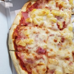 Millos Pizzeria - 2020-02-02(Feb) Sunday Large 14" 1 Topping Pizza This Pizza was with Pineapple and Ham