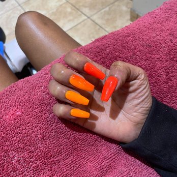 CD Nails and Spa - Falls colors - Nail Salons Near Me - Dallas, Texas