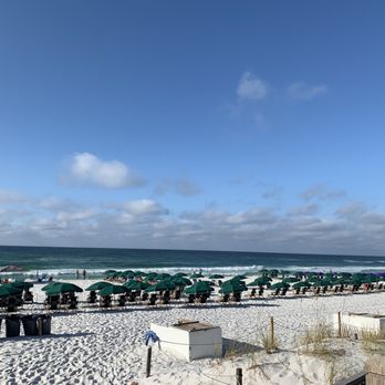 Waterscape Resort - The set up of the chairs at 8am - Resorts Near Me - Fort Walton Beach, Florida Waterscape Resort - The set up of the chairs at 8am - Resorts Near Me - Fort Walton Beach, Florida