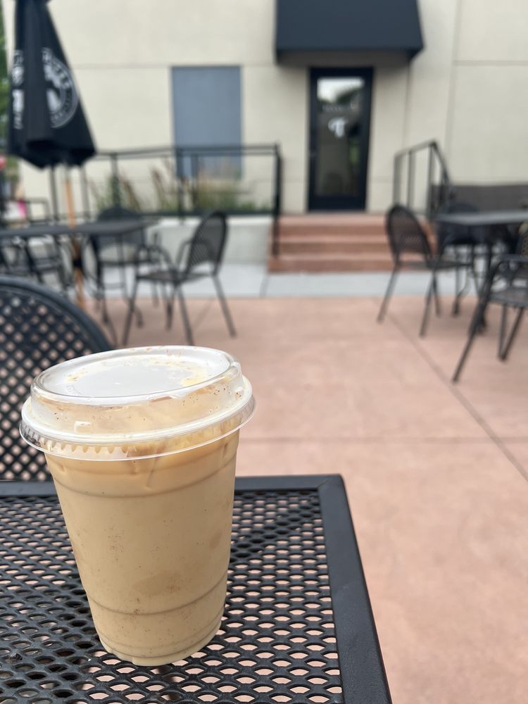 TAPESTRY COFFEE 42 Photos & 50 Reviews 20788 Holyoke Ave, Lakeville