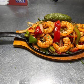 Garcias Resturant and Grill - Mixed fajitas (shrimp, chicken, steak) - Caterers Near Me - Oxnard, California Garcias Resturant and Grill - Mixed fajitas (shrimp, chicken, steak) - Caterers Near Me - Oxnard, California