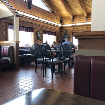 Sharp's Burger Ranch - Dining area - Burgers Near Me - Clarkston, Washington