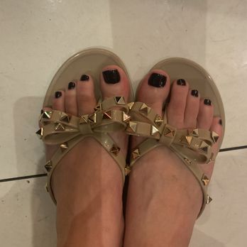 Blissful Nail & Spa - Regular pedicure - Nail Salons Near Me - Miami, Florida Blissful Nail & Spa - Regular pedicure - Nail Salons Near Me - Miami, Florida