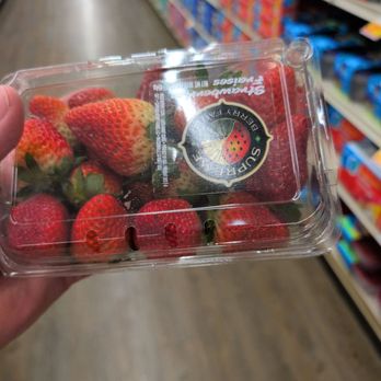 Stater Bros. Markets - Look at how ripe and beautiful these large strawberries - Grocery Near Me - Poway, California Stater Bros. Markets - Look at how ripe and beautiful these large strawberries - Grocery Near Me - Poway, California