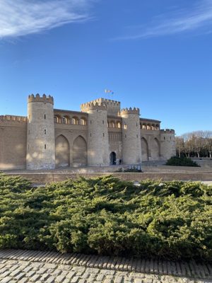Aljafería Palace by null