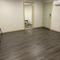 Sunrise Motel - Entry room.