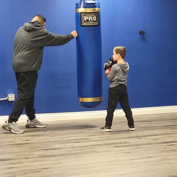 Romeros Boxing - Romero's Boxing Gym - Trainers Near Me - San Bernardino , California