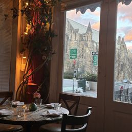 Inside the Marlow Bistro