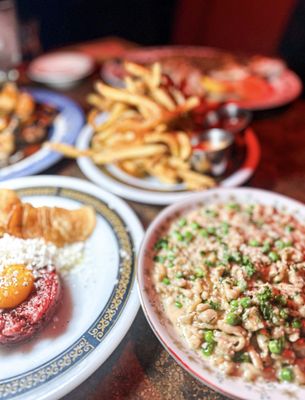 FET-FISK restaurant + bar by null