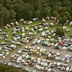 Am Flughafen beim Alten Fort - Fernreisemobiltreffen