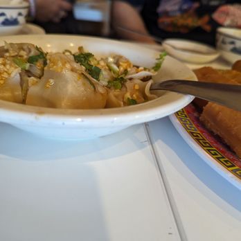 Zen Noodle Bar - Spicy pork wontons - Shanghainese Near Me - San Mateo, California Zen Noodle Bar - Spicy pork wontons - Shanghainese Near Me - San Mateo, California