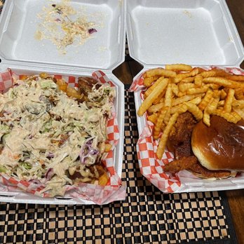 Fiery Chicken - Bird nest basket and Nashville Fiery Nashvile Sandwich - American Near Me - Plano, Texas Fiery Chicken - Bird nest basket and Nashville Fiery Nashvile Sandwich - American Near Me - Plano, Texas
