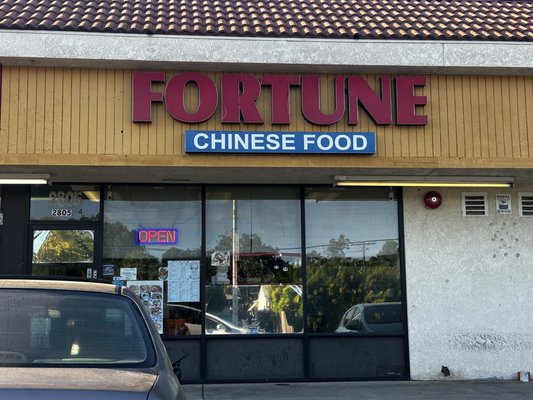 Fortune Chinese Food Take-Out by null