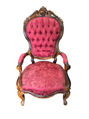 Dealer's Choice Antiques & Auction by null