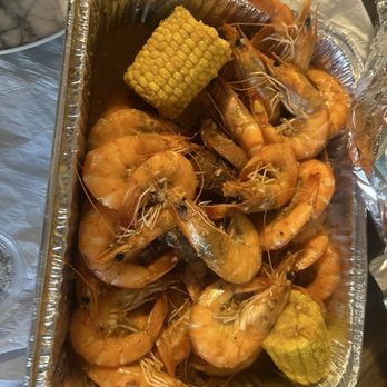 Eat Eat - Saying it's 3 pounds clearly was not 3 pounds smh and asking for extra spicy it was not spicy at all so disappointing! - Cajun/Creole Near Me - San Jose, California